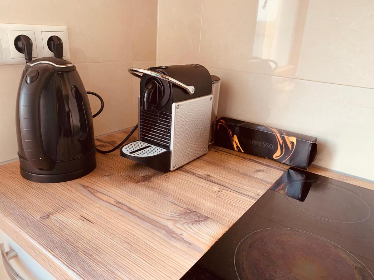 Felix Living 4, Modern & Cozy 2 Zimmer Wohnung, Balkon, Parkplatz Salzweg ภายนอก รูปภาพ