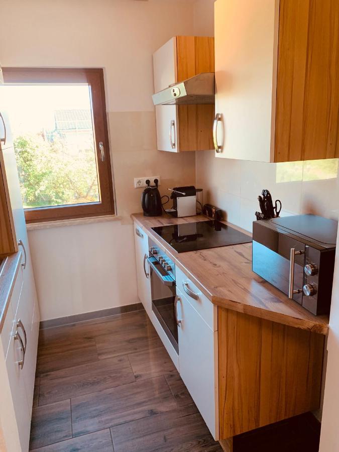 Felix Living 4, Modern & Cozy 2 Zimmer Wohnung, Balkon, Parkplatz Salzweg ภายนอก รูปภาพ